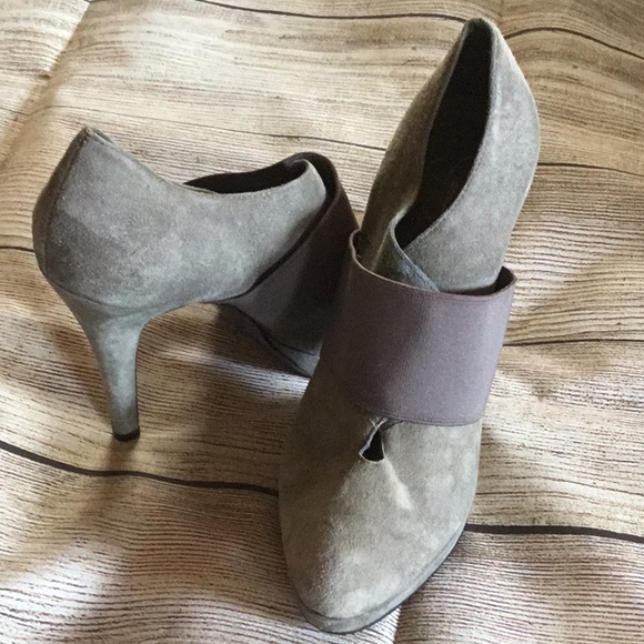 JESSICA SIMPSON GRAY SUEDE HEELS SIZE 7B - Picture 4 of 7